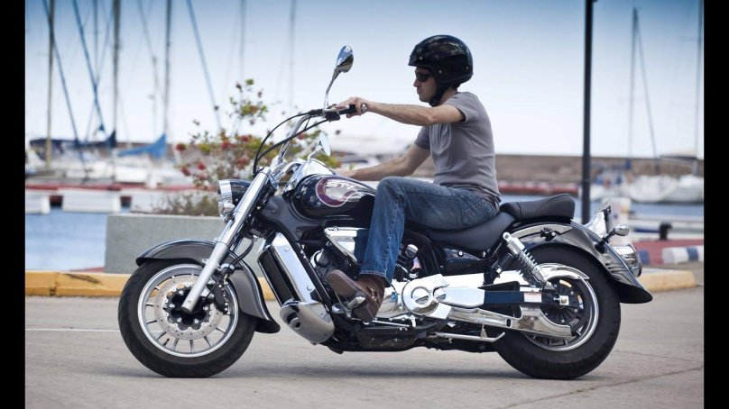 Мотоцикл st7