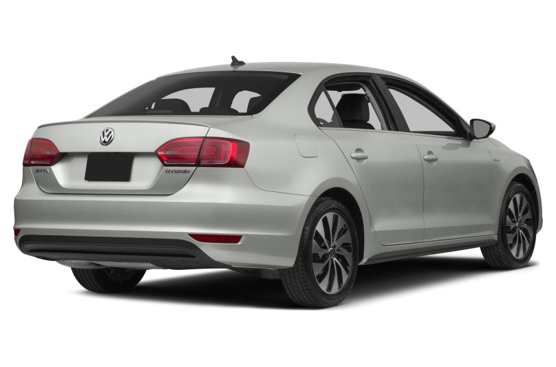 Фольксваген Джетта 2015 сзади