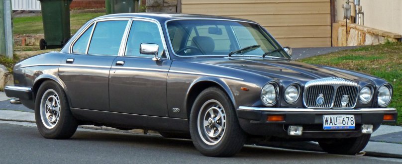 Jaguar xj12 Daimler