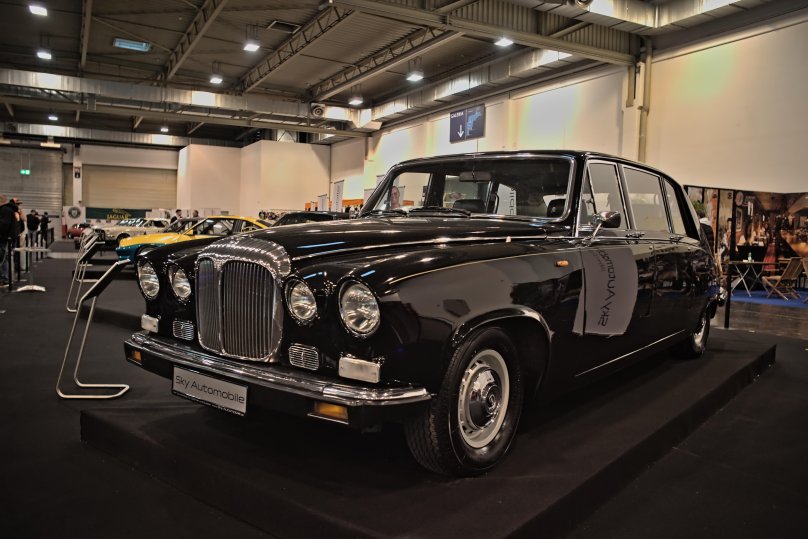 Даймлер Твин 6