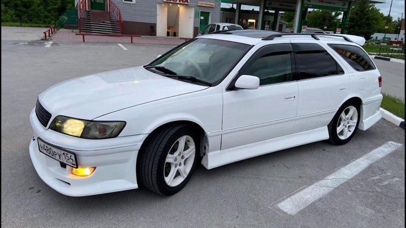 Toyota 2 Марк Qualis