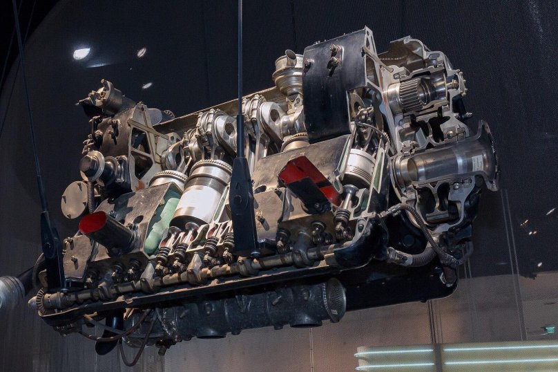 Двигатель Daimler Benz bf-109