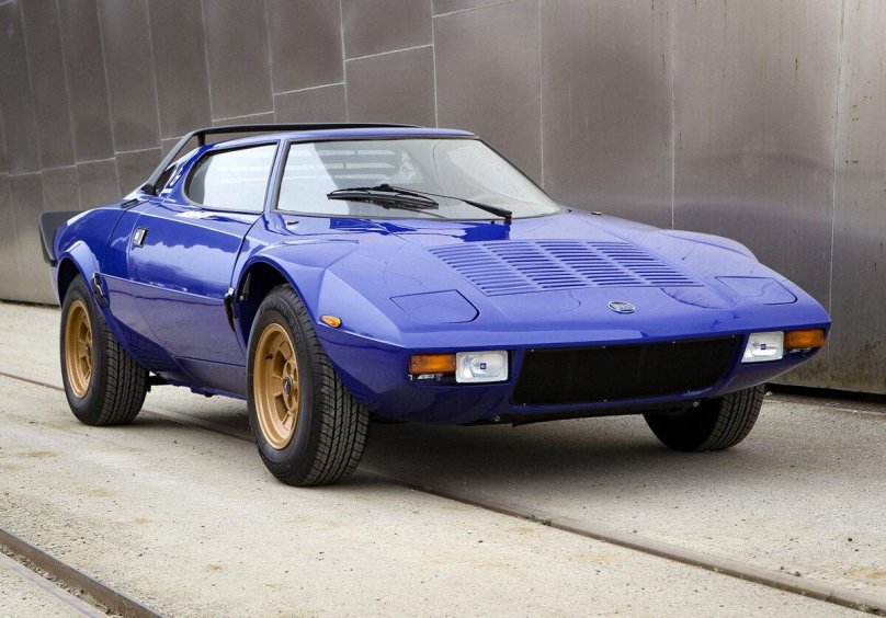 Лянча Стратос Бертоне