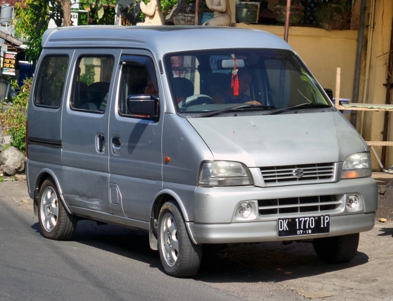 Сузуки Эвери Ленди