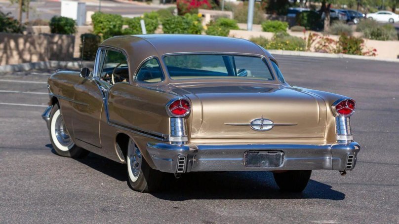 Олдсмобиль 1957