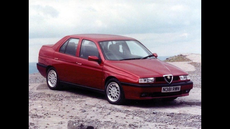 Alfa Romeo 155