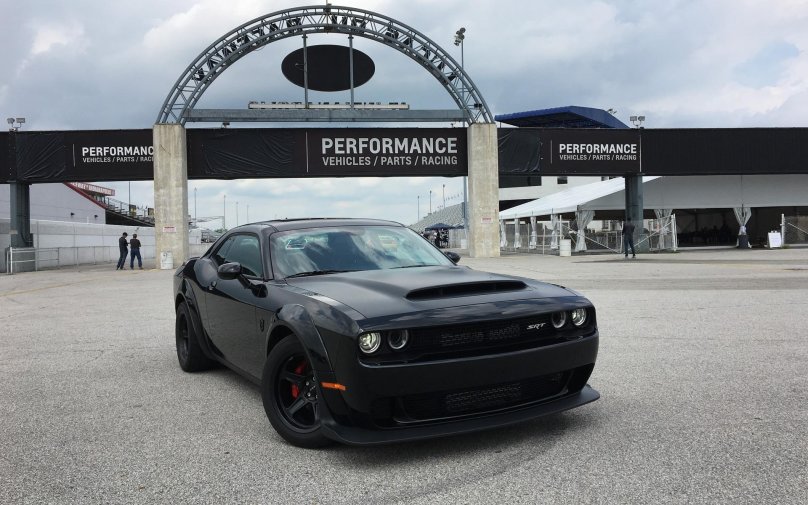 Додж Чарджер демон