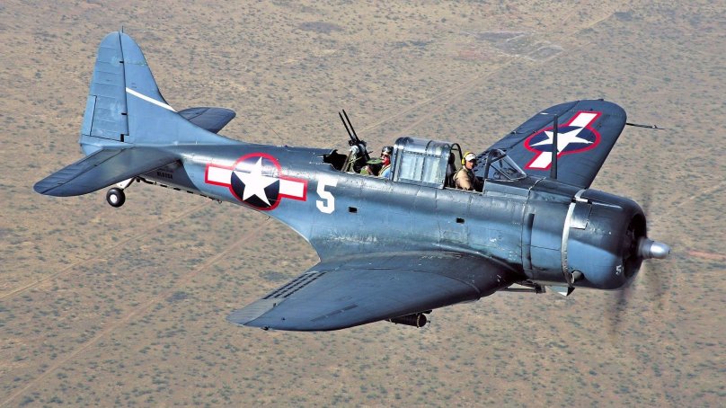 Самолет SBD 5 Dauntless