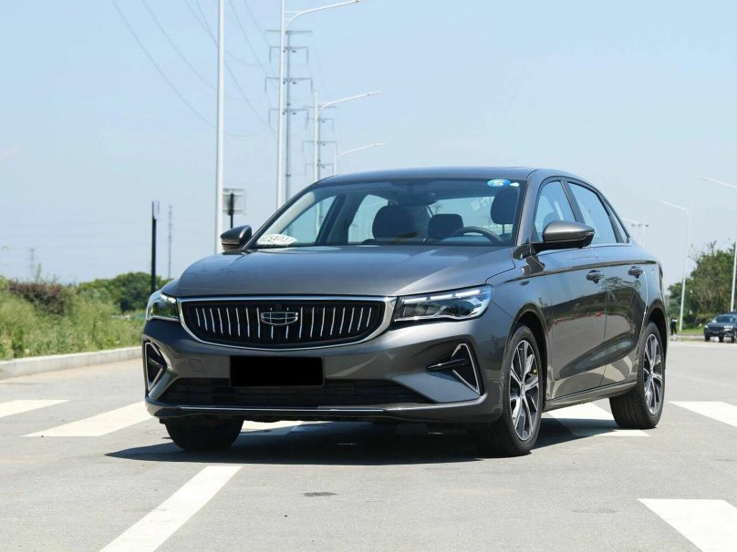 Geely Emgrand 2023