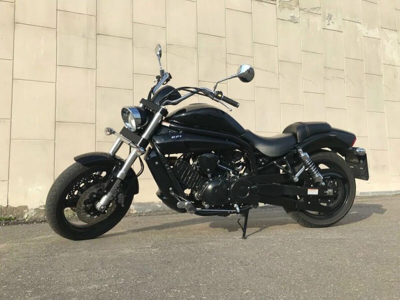 Hyosung Aquila gv650