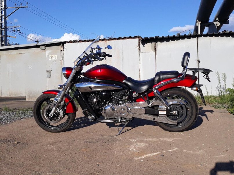 Hyosung Aquila gv650