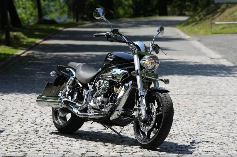 Корейский чоппер Hyosung Aquila gv650