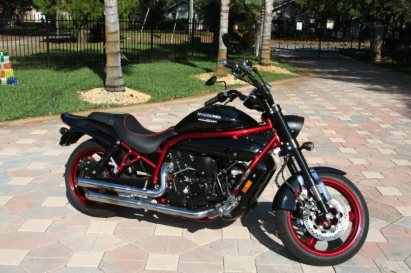 Hyosung Aquila gv650 кастом