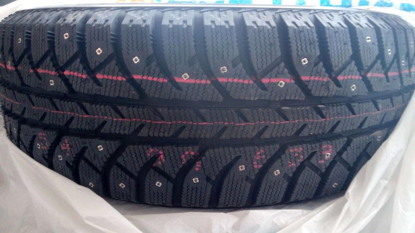 Bridgestone Ice Cruiser 7000 215/60 r17