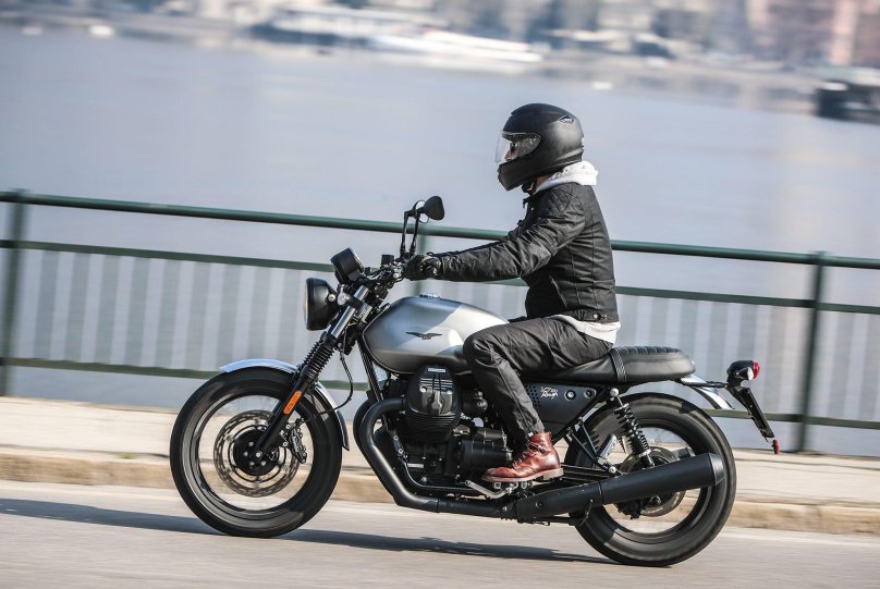 Мотоцикл Moto Guzzi v7