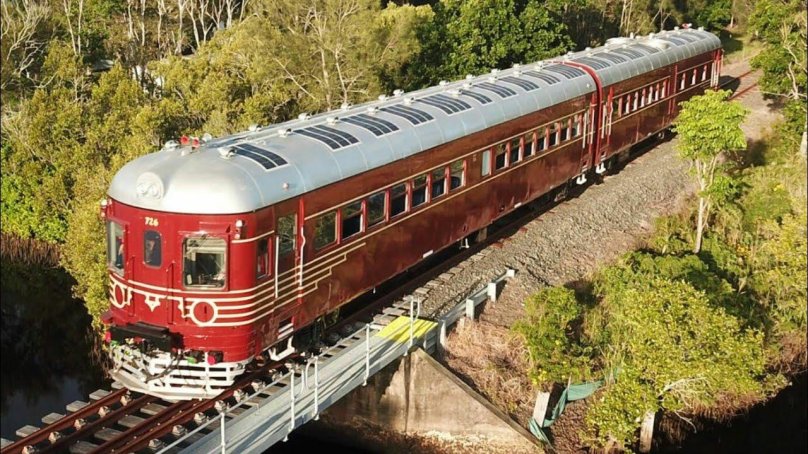 Поезд на солнечных батареях