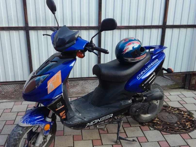 Скутер Pioneer 50 кубов