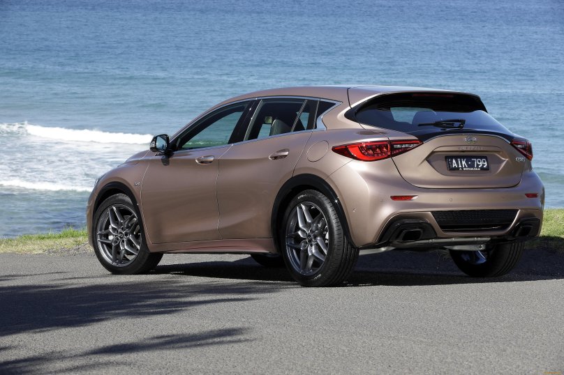 Infiniti q30 Sport