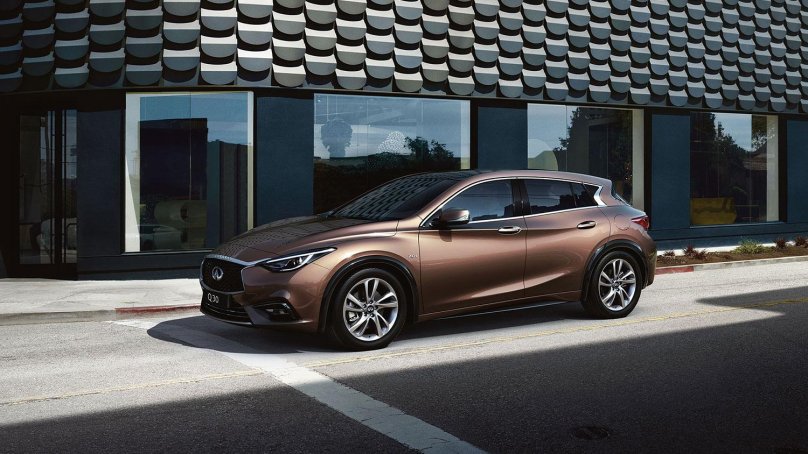 Infiniti q30 2023