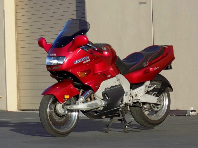 Пластик на Ямаха GTS 1000