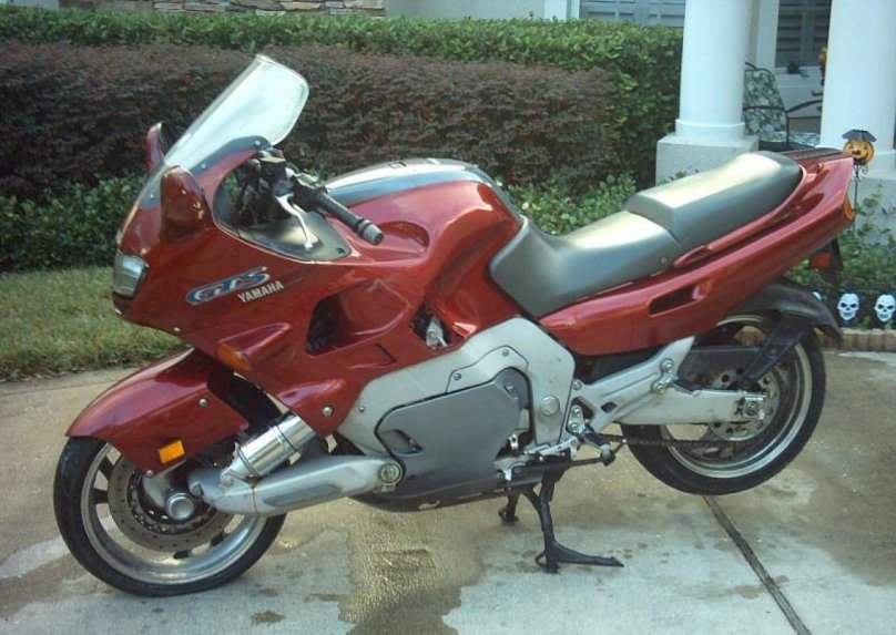 Yamaha FZR 1000