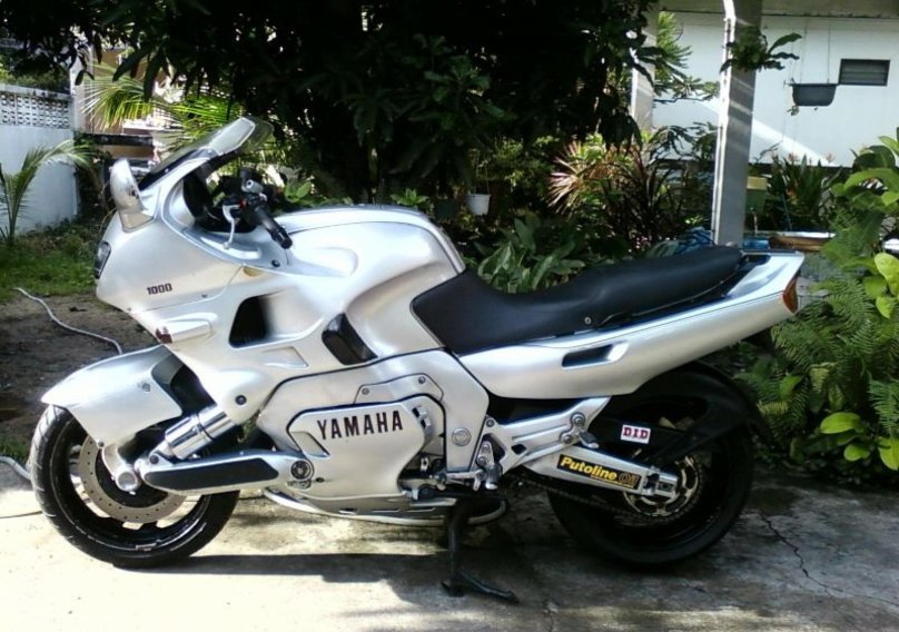 Ямаха gtr1000
