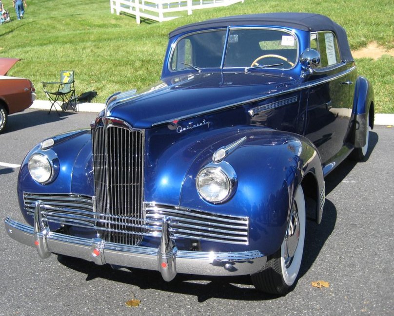 Двухдверный Паккард one-twenty 1940