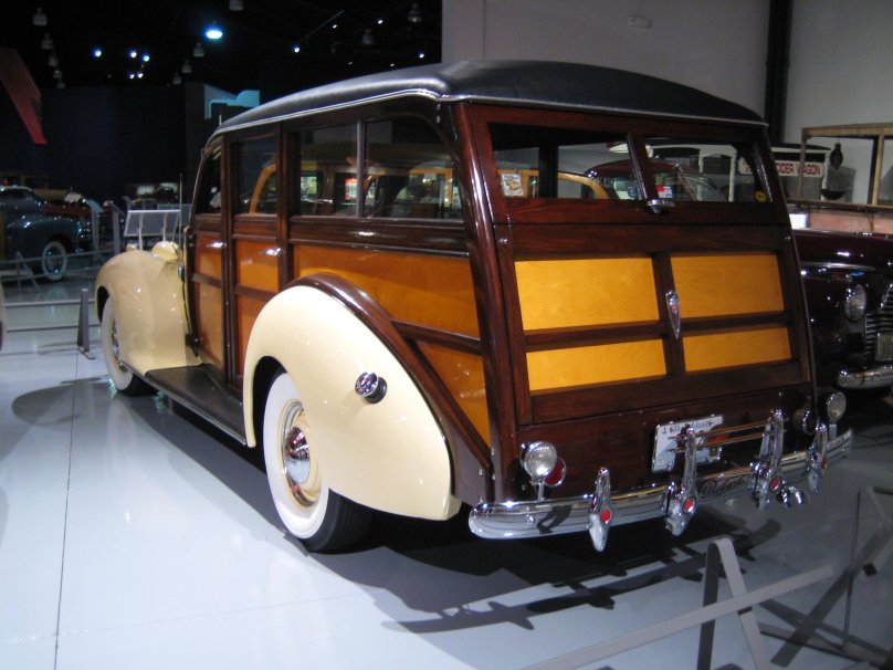 Packard Aquarius