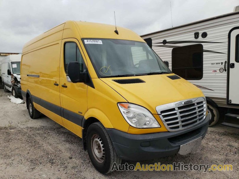 Mercedes Sprinter 2012 желтый