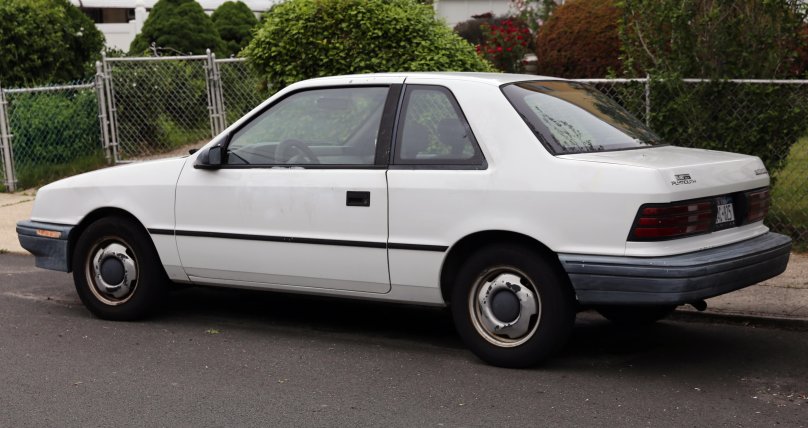 Крайслер Плимут Санденс