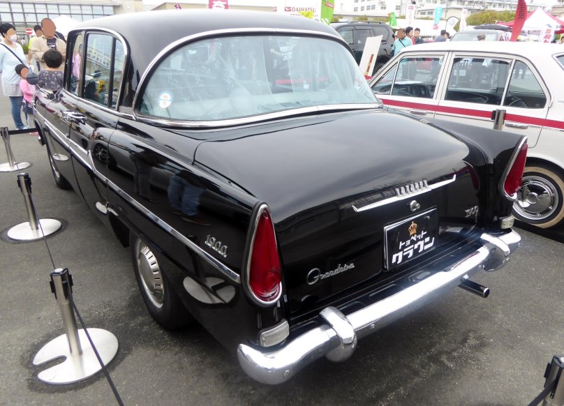 Toyota Crown 1900 Deluxe