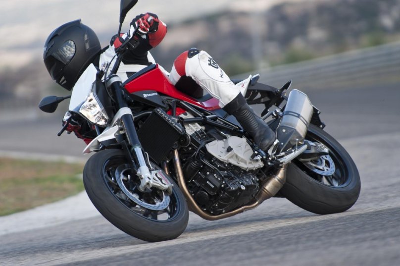 Husqvarna nuda 900/r 2012