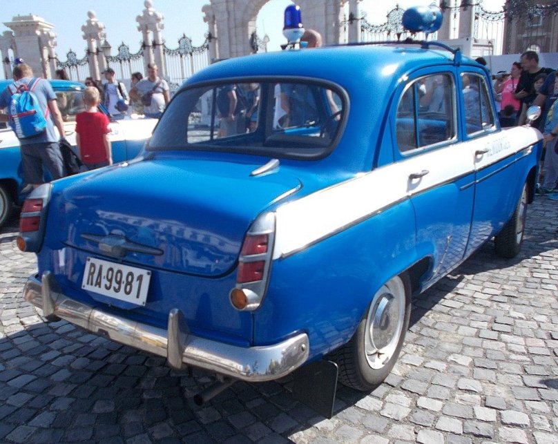 Москвич 403 купе