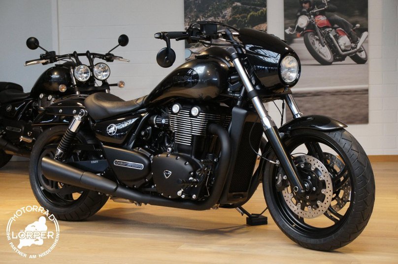 Triumph Thunderbird Storm