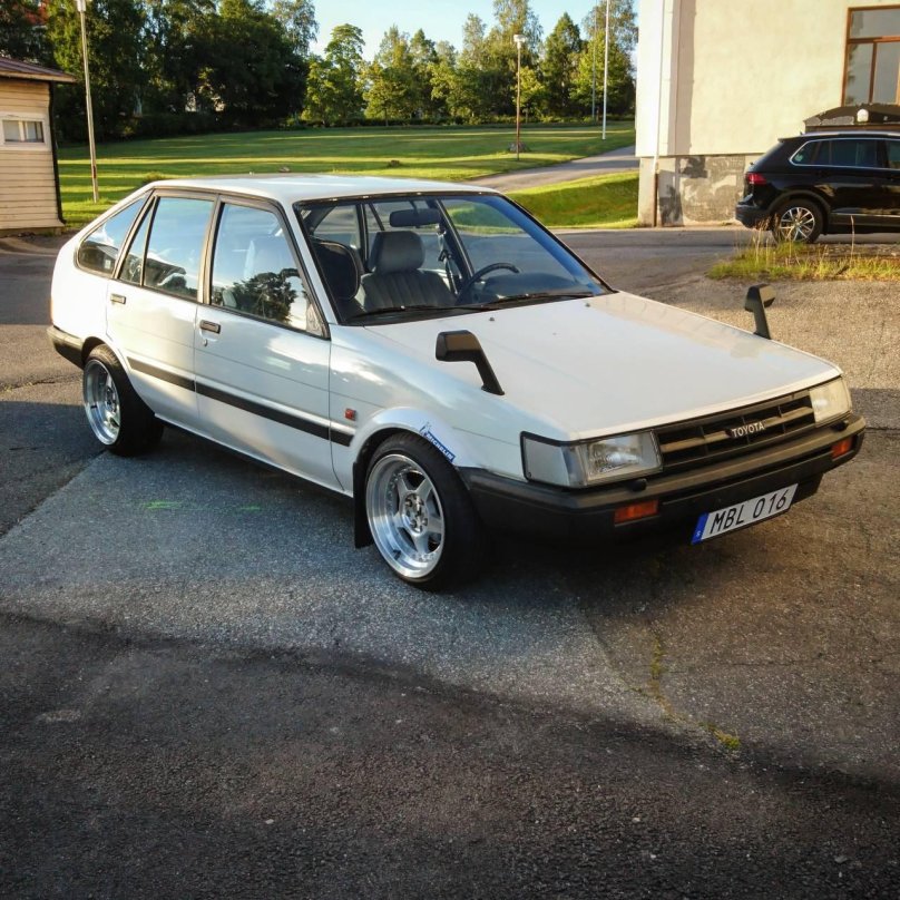 Toyota Corolla ae82