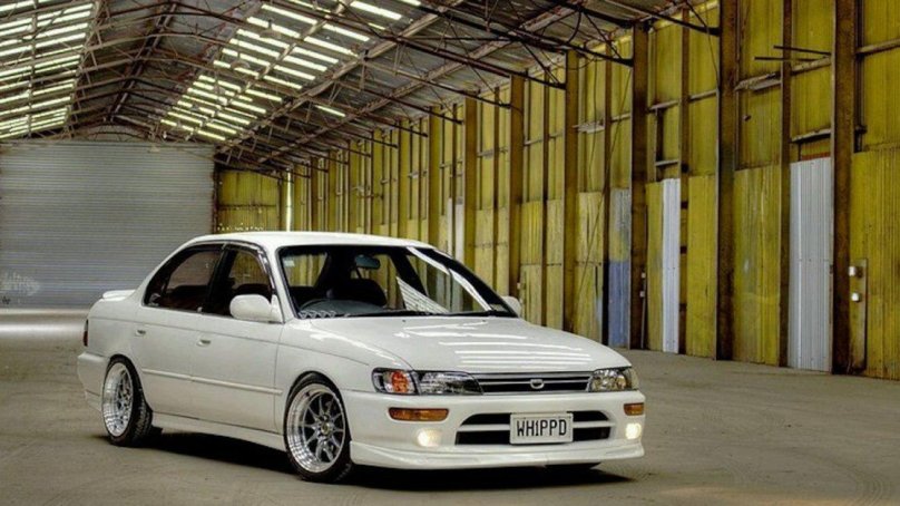 Toyota Corolla ae100