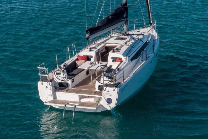 Sun Odyssey 380