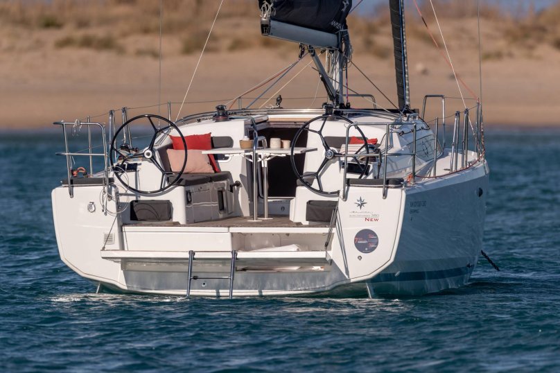 Sun Odyssey 380