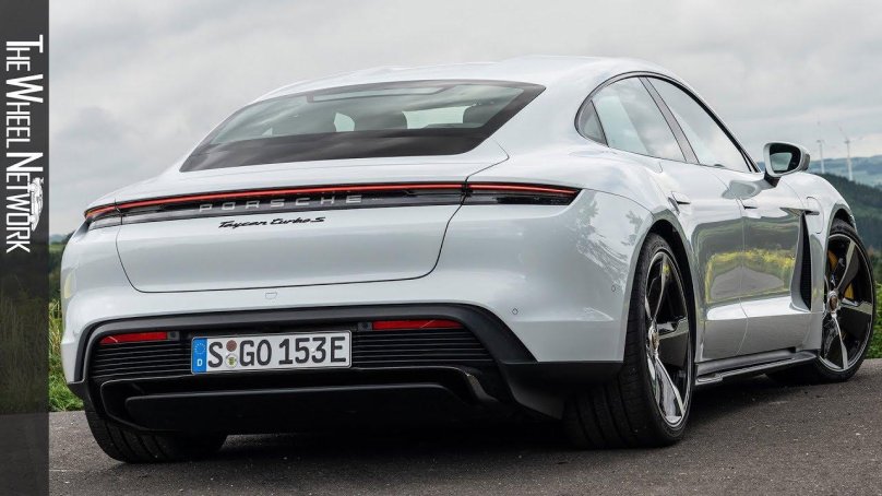 Порше электро 2020 Taycan