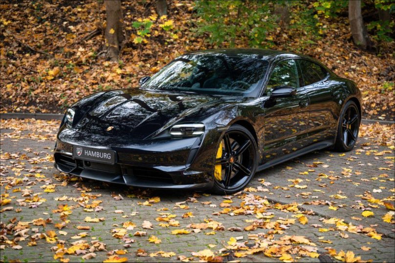 2020 Porsche Taycan Turbo s