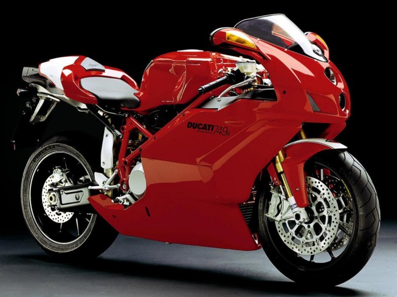 Спортбайк Ducati 749