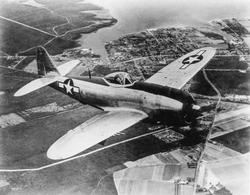 Тандерболт истребитель