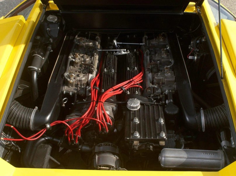 Lamborghini Countach lp400 двигатель