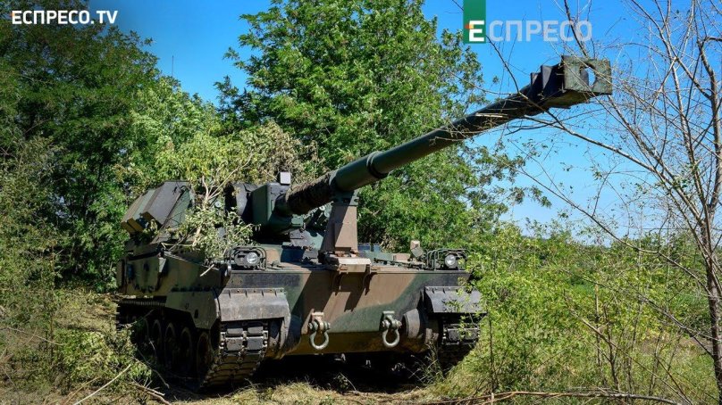 155-Мм САУ AHS Krab