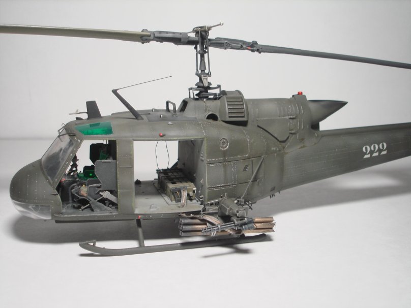 Вертолет uh-1c