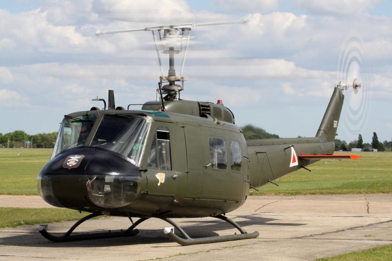 Белл uh-1 «ирокез»