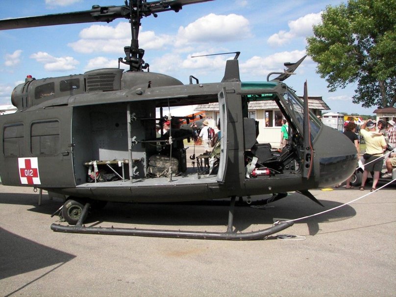 Вертолёт uh-1 "ирокез"