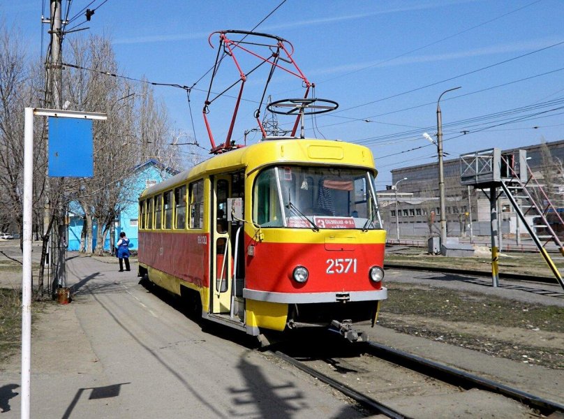 Трамвай Татра т3 su