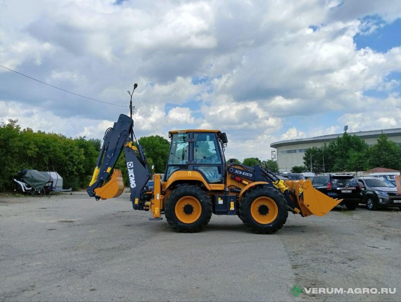 Экскаватор-погрузчик XCMG xc8-s3570