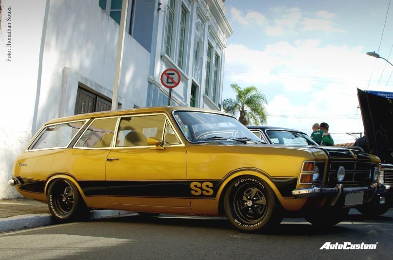 Chevrolet Caravan SS